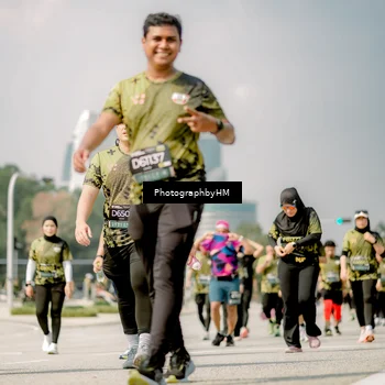 Runner Photo 6763108