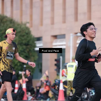 Runner Photo 6763135