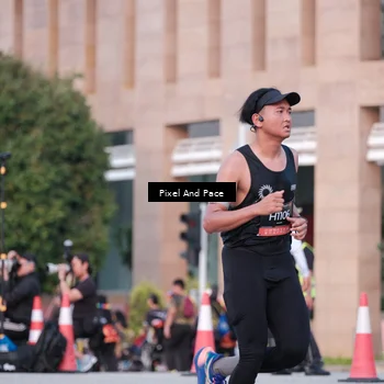 Runner Photo 6763156