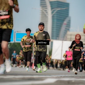 Runner Photo 6763204