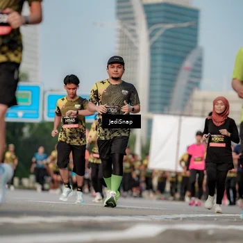 Runner Photo 6763232
