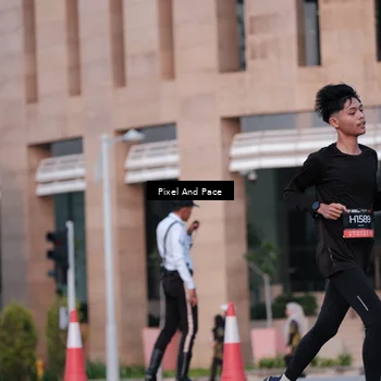 Runner Photo 6763269