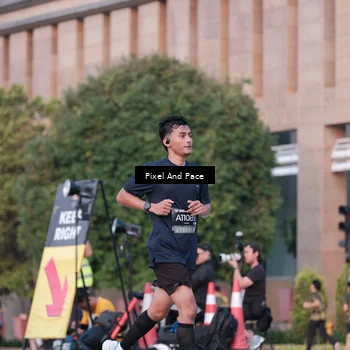 Runner Photo 6763273
