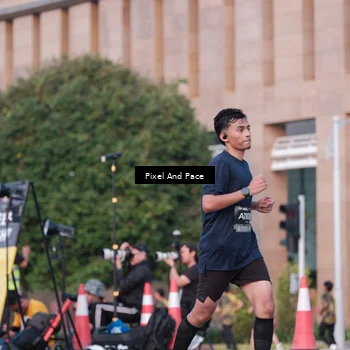 Runner Photo 6763279