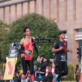 Runner Photo 6763292