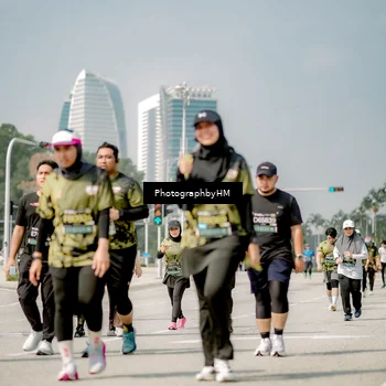 Runner Photo 6763302