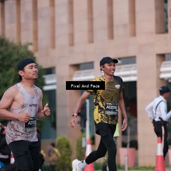 Runner Photo 6763311