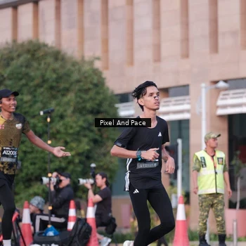 Runner Photo 6763324