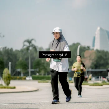 Runner Photo 6763329