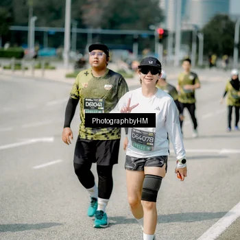 Runner Photo 6763362