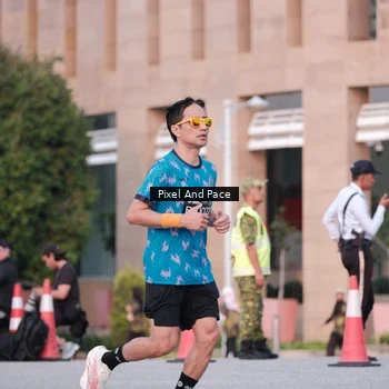 Runner Photo 6763367