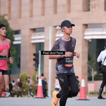 Runner Photo 6763372