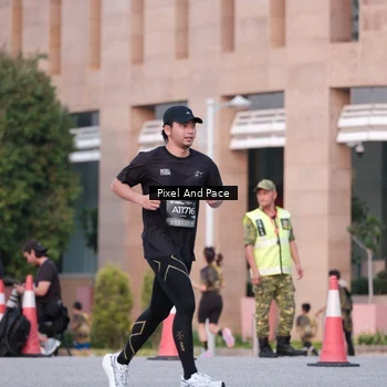 Runner Photo 6763391
