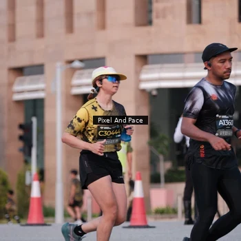 Runner Photo 6763396