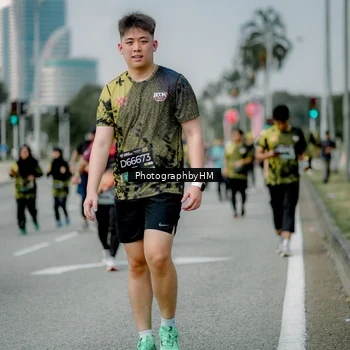 Runner Photo 6763399