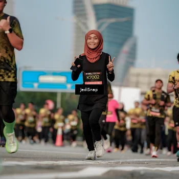 Runner Photo 6763412