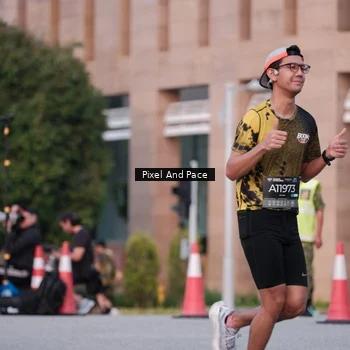 Runner Photo 6763416