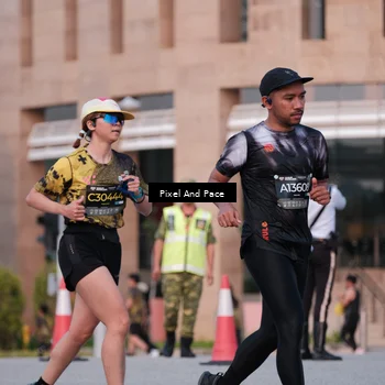Runner Photo 6763426