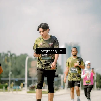 Runner Photo 6763428