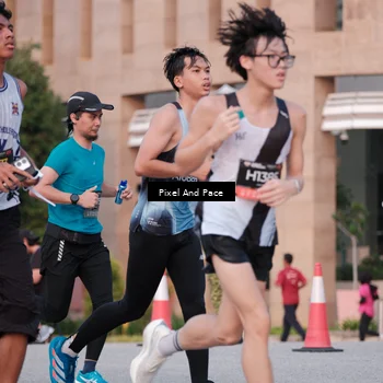 Runner Photo 6763435
