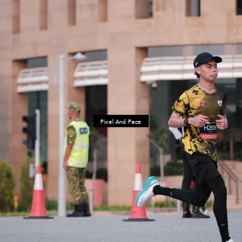 Runner Photo 6763458