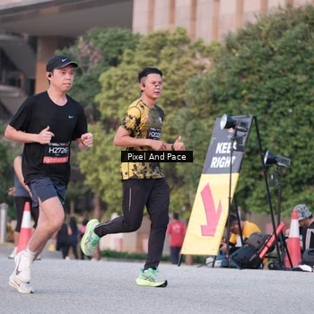 Runner Photo 6763466