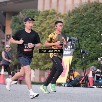 Runner Photo 6763467
