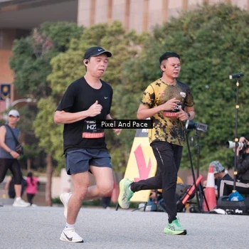 Runner Photo 6763474