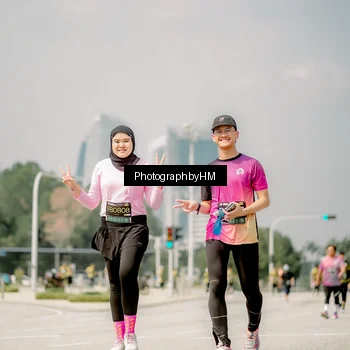 Runner Photo 6763478