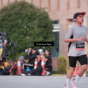 Runner Photo 6763504