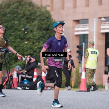 Runner Photo 6763505