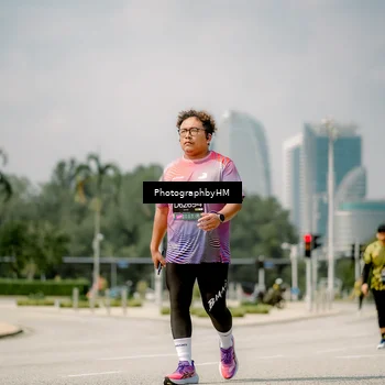 Runner Photo 6763513