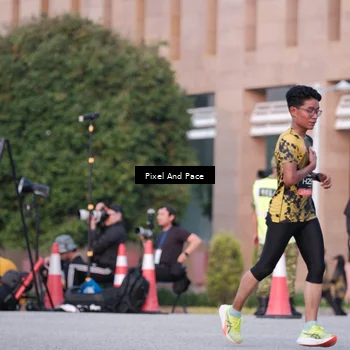 Runner Photo 6763527