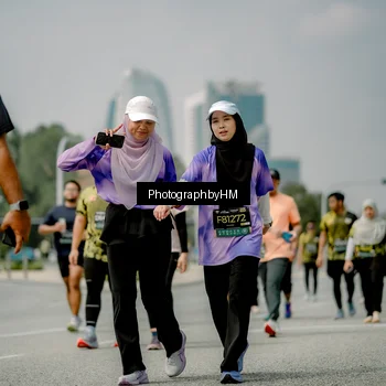 Runner Photo 6763545