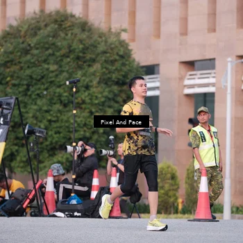 Runner Photo 6763551