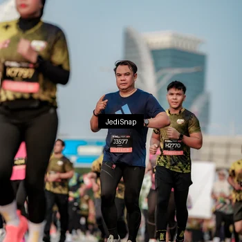 Runner Photo 6763554
