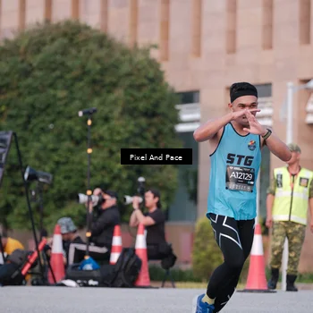 Runner Photo 6763559