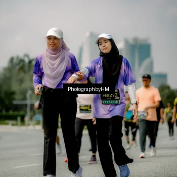 Runner Photo 6763566