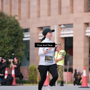 Runner Photo 6763576
