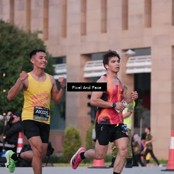 Runner Photo 6763595