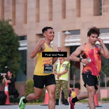 Runner Photo 6763628