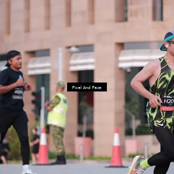 Runner Photo 6763647