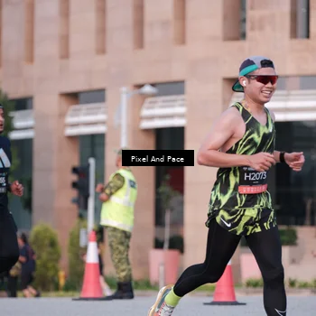 Runner Photo 6763664
