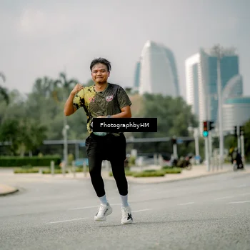 Runner Photo 6763675