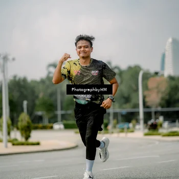 Runner Photo 6763681