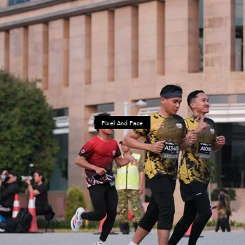 Runner Photo 6763709