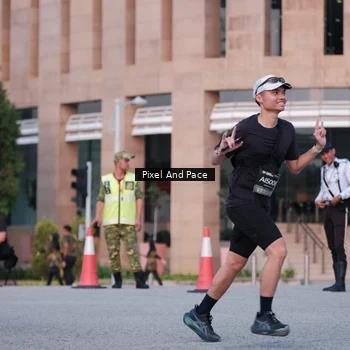 Runner Photo 6763743