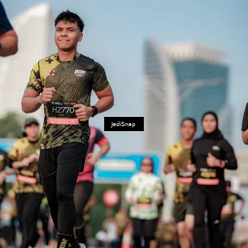 Runner Photo 6763749