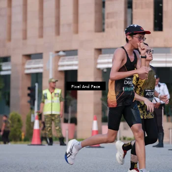 Runner Photo 6763766