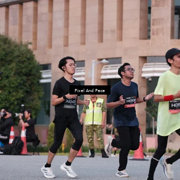 Runner Photo 6763778